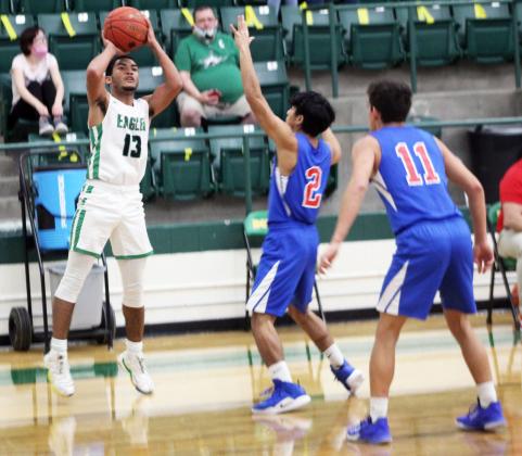 Forrest Murphy/Meridian Tribune/Morgan’s Derik Davenport (13) exploded for a game-high 33 points in the Eagles’ 67-44 Class 1A bi-district playoff win over the Gorman Panthers Tuesday night in Dublin.