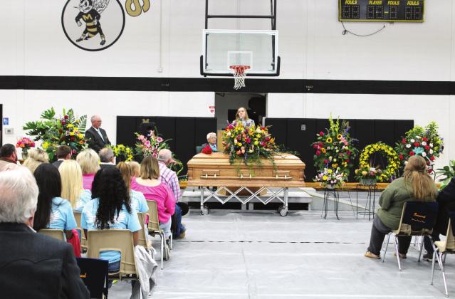 Coach Lauren Cartwright spoke on behalf of the students and staff of Meridian ISD about all the ways Eliza Catchings touched their lives. Brook DeZavala | Meridian Tribune