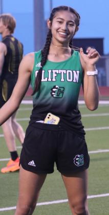 Lady Cubs win overall gold, Clifton boys take silver in Troy; host Cub Relays Thu.