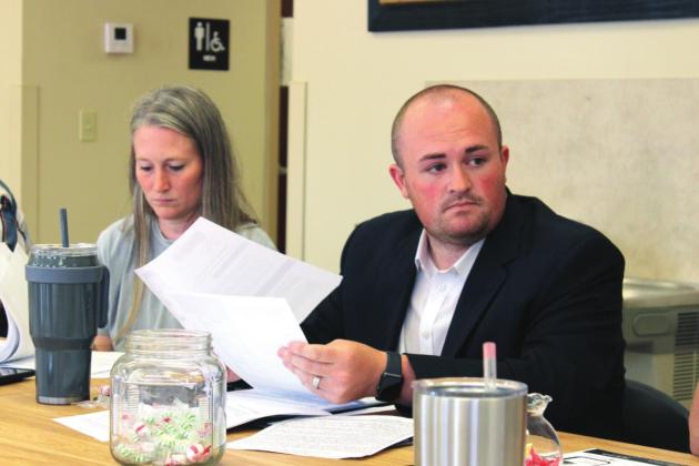 Meridian Mayor Ryan Nieuwenhuis considers recommendations from council members about alcohol consumption in the city’s parks. Seated next to him is council member Meghann Giesecke. Ashley Barner | Meridian Tribune