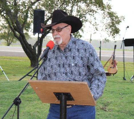 Top, Cowboy, poet, musician, sculptor and local resident Jack Walker entertains the crowd with real cowboy poetry Saturday evening. Ashley Barner | The Meridian Tribune